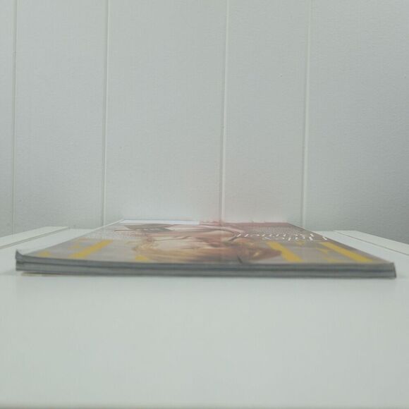 Elle Magazine December 2016 Haley Bennett The Women In Art Issue - Picture 6 of 6